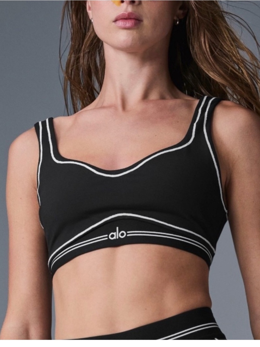 alo yoga heart throb bra size small